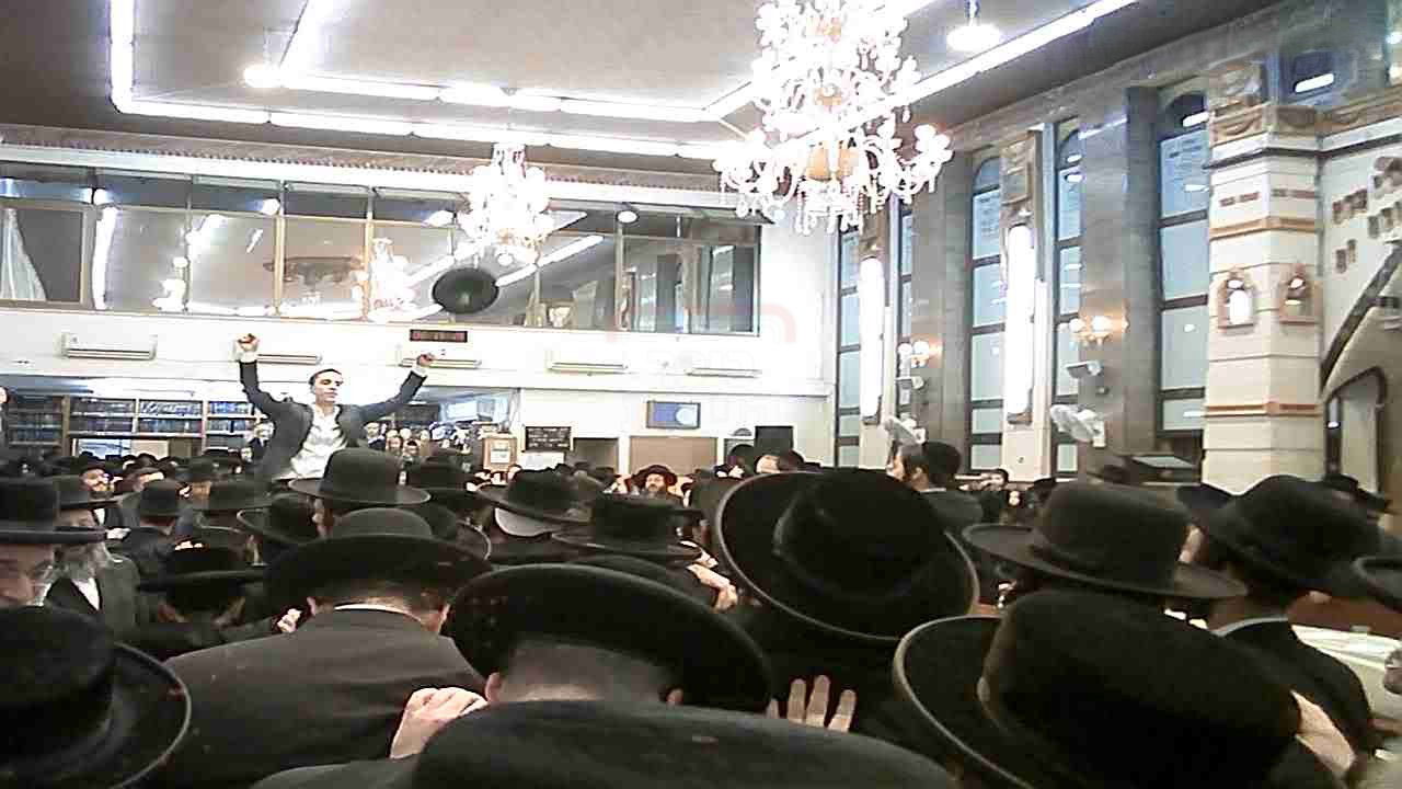 קבלת פנים לאסירים בברסלב מאה שערים