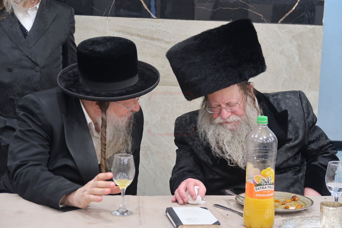 שמחת הברית בחצרות קוזמיר - לעלוב בראנוביץ