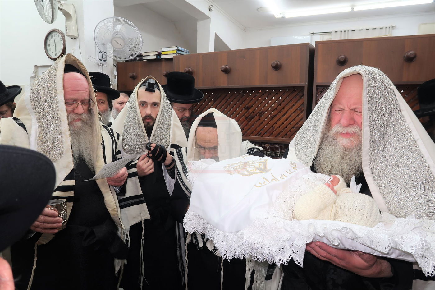 שמחת הברית בחצרות קוזמיר - לעלוב בראנוביץ