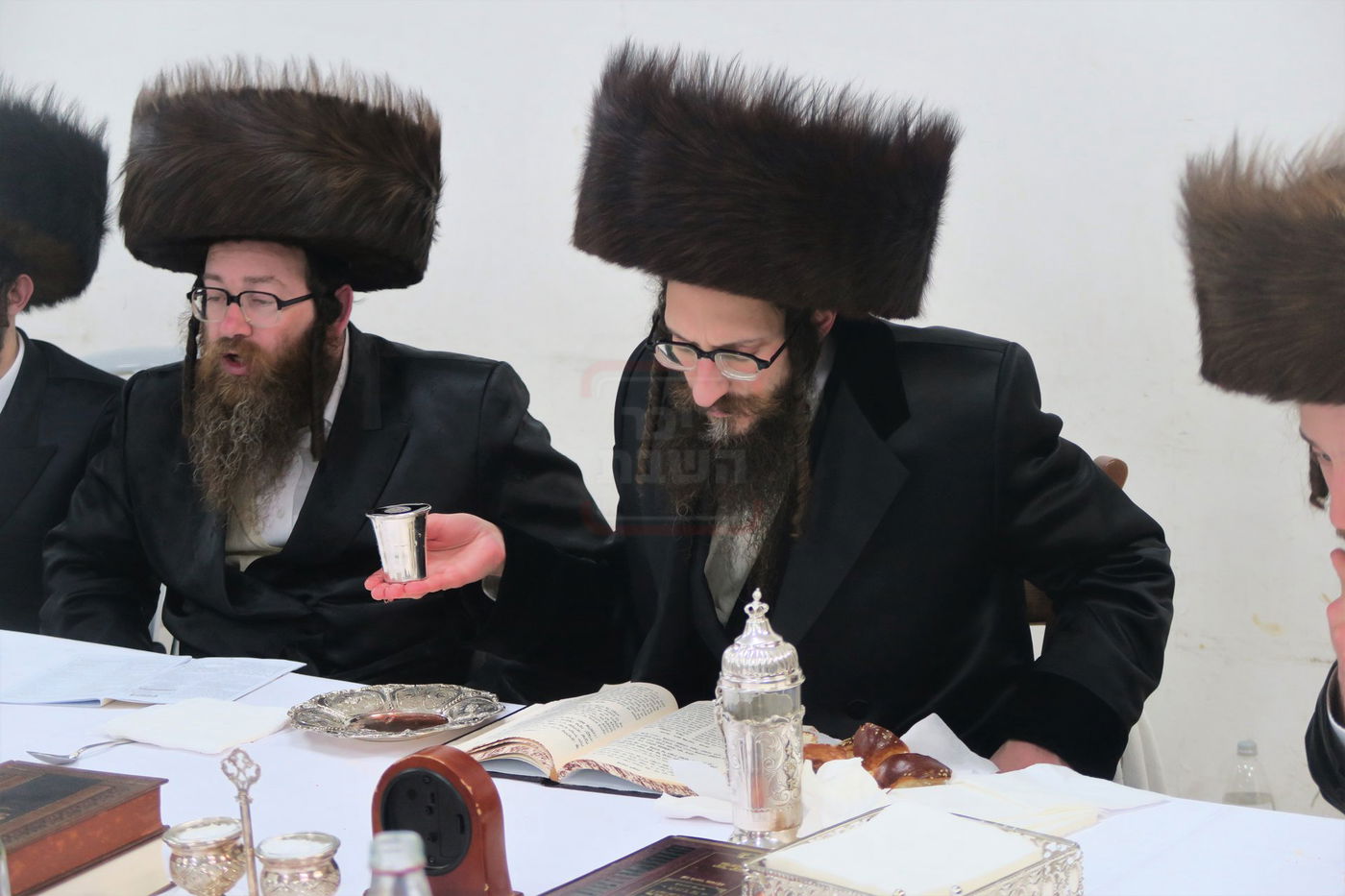 האדמו"ר מישועות יעקב סקולען, שבת במירון