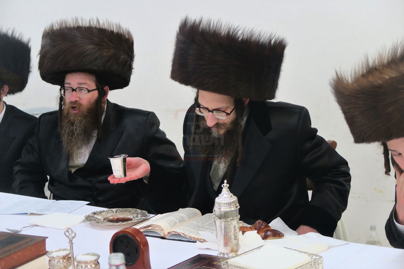 האדמו"ר מישועות יעקב סקולען, שבת במירון