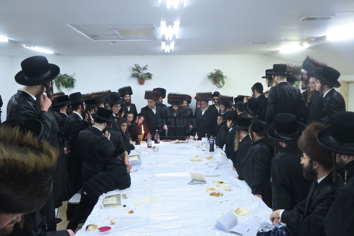 האדמו"ר מישועות יעקב סקולען, שבת במירון