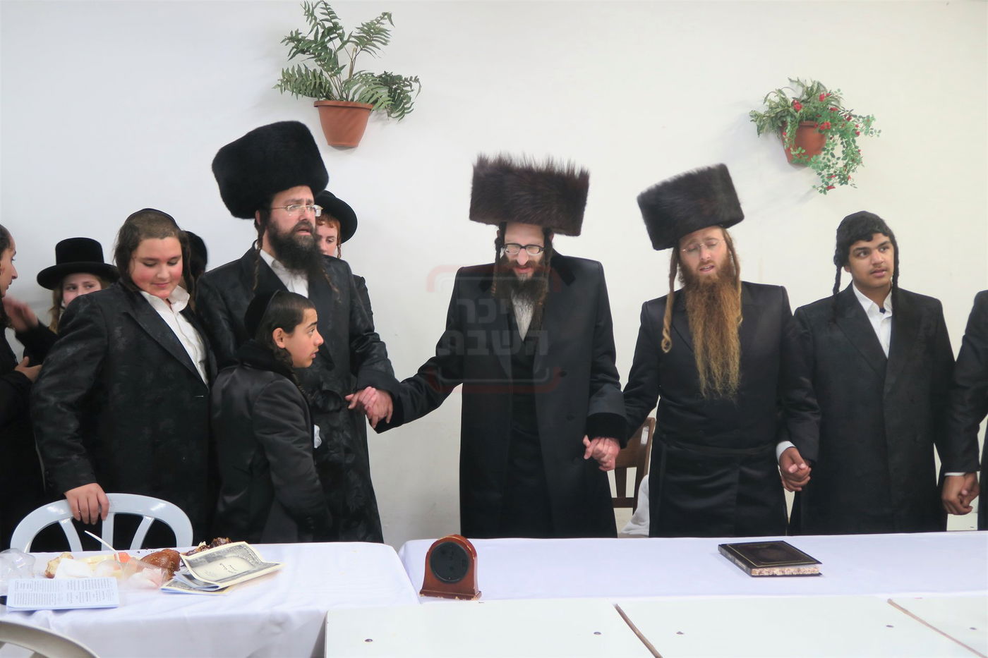 האדמו"ר מישועות יעקב סקולען, שבת במירון