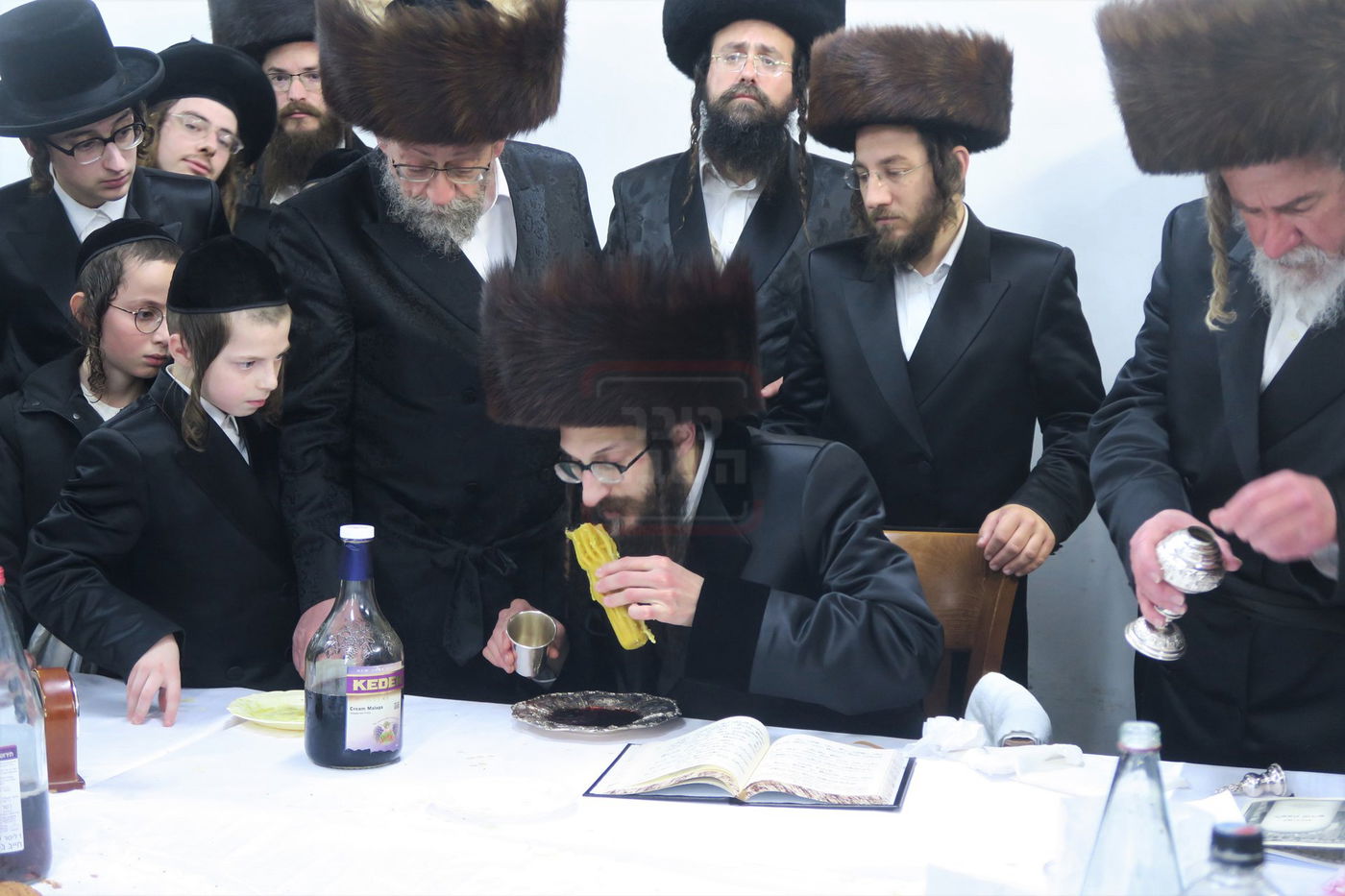 האדמו"ר מישועות יעקב סקולען, שבת במירון