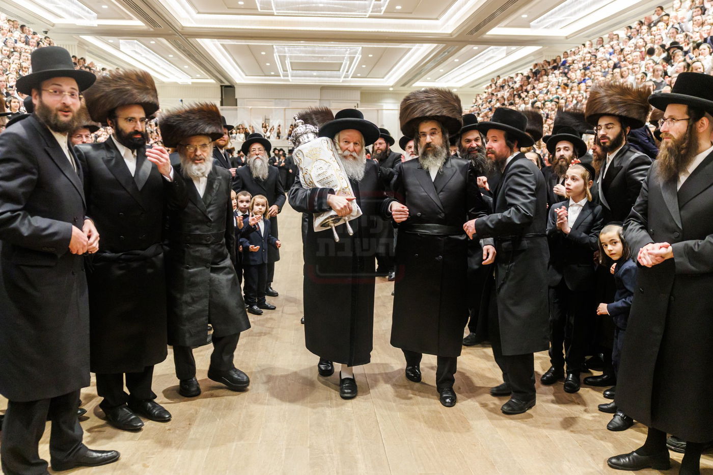 הכנסת ס"ת בבאבוב