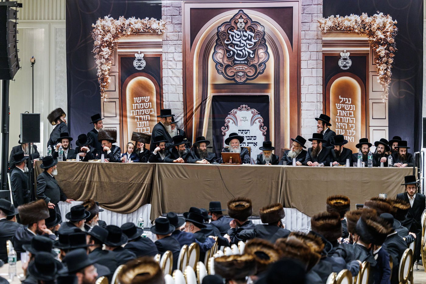 הכנסת ס"ת בבאבוב