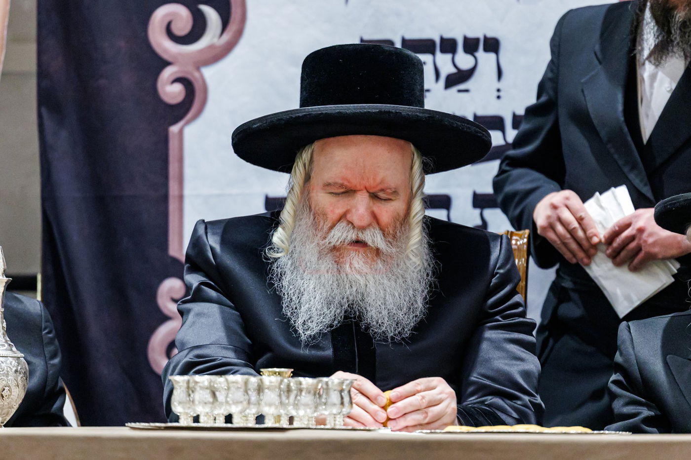 הכנסת ס"ת בבאבוב