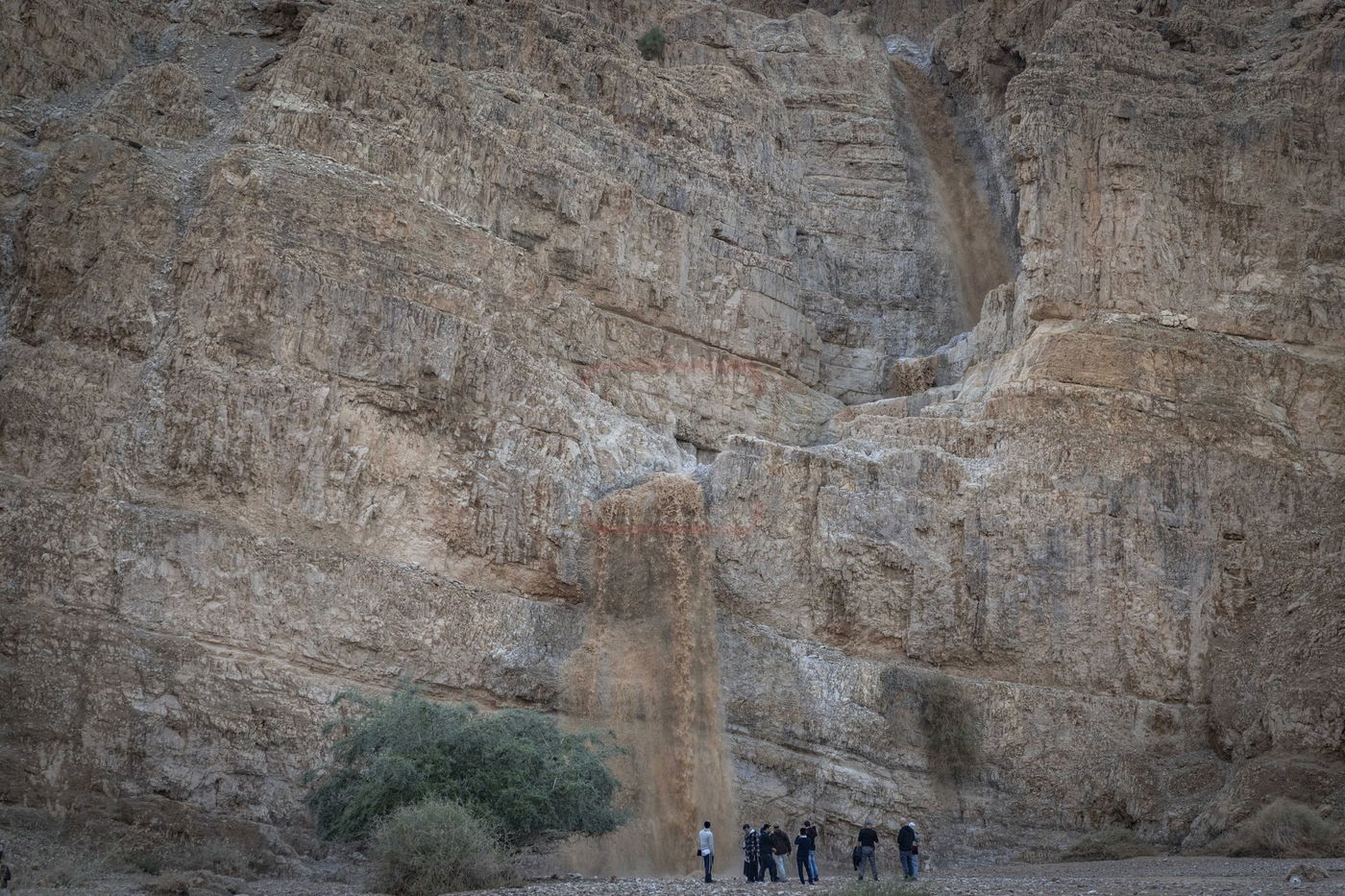 גל השיטפון הראשון בנחל קומראן