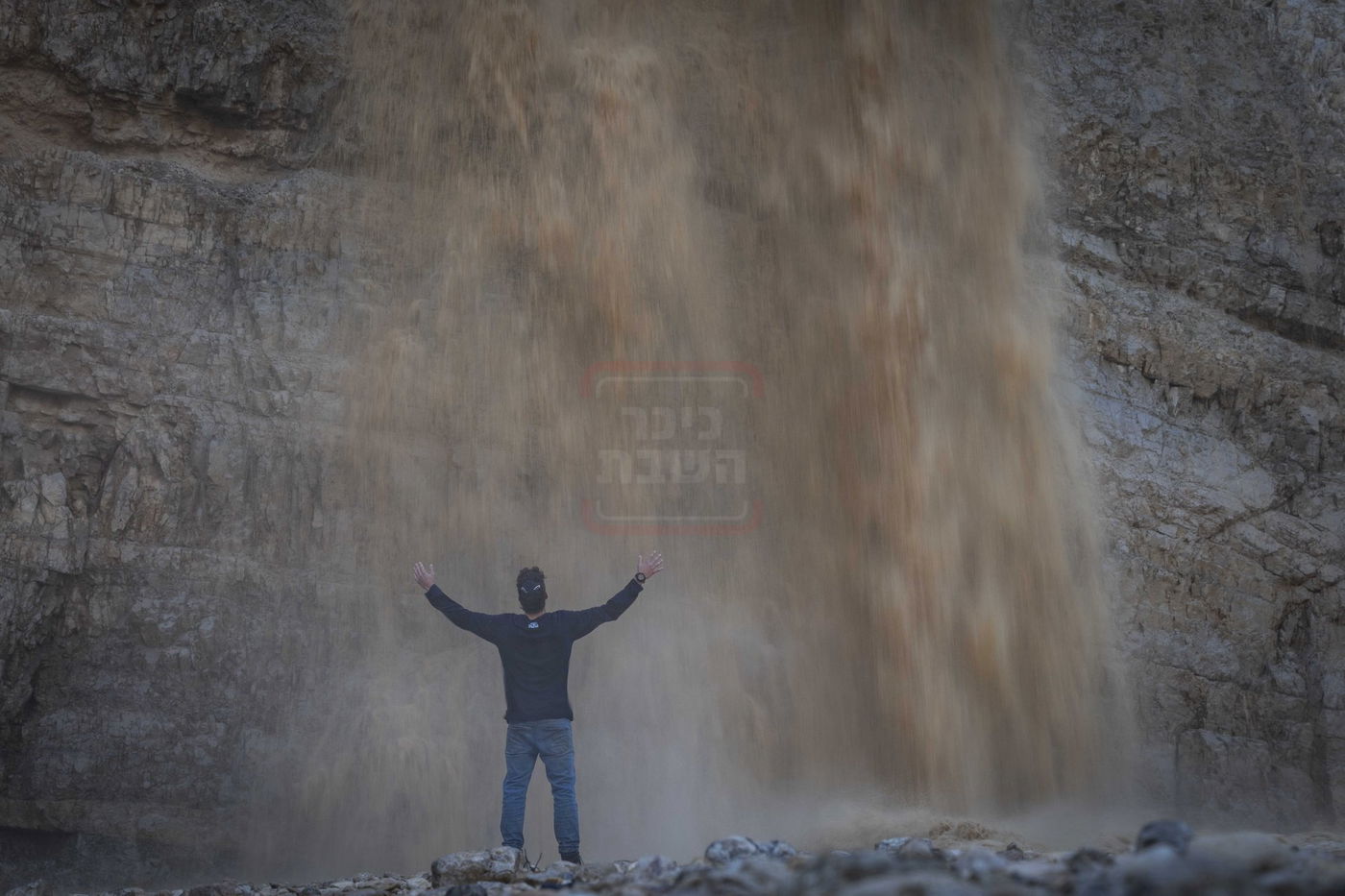 גל השיטפון הראשון בנחל קומראן