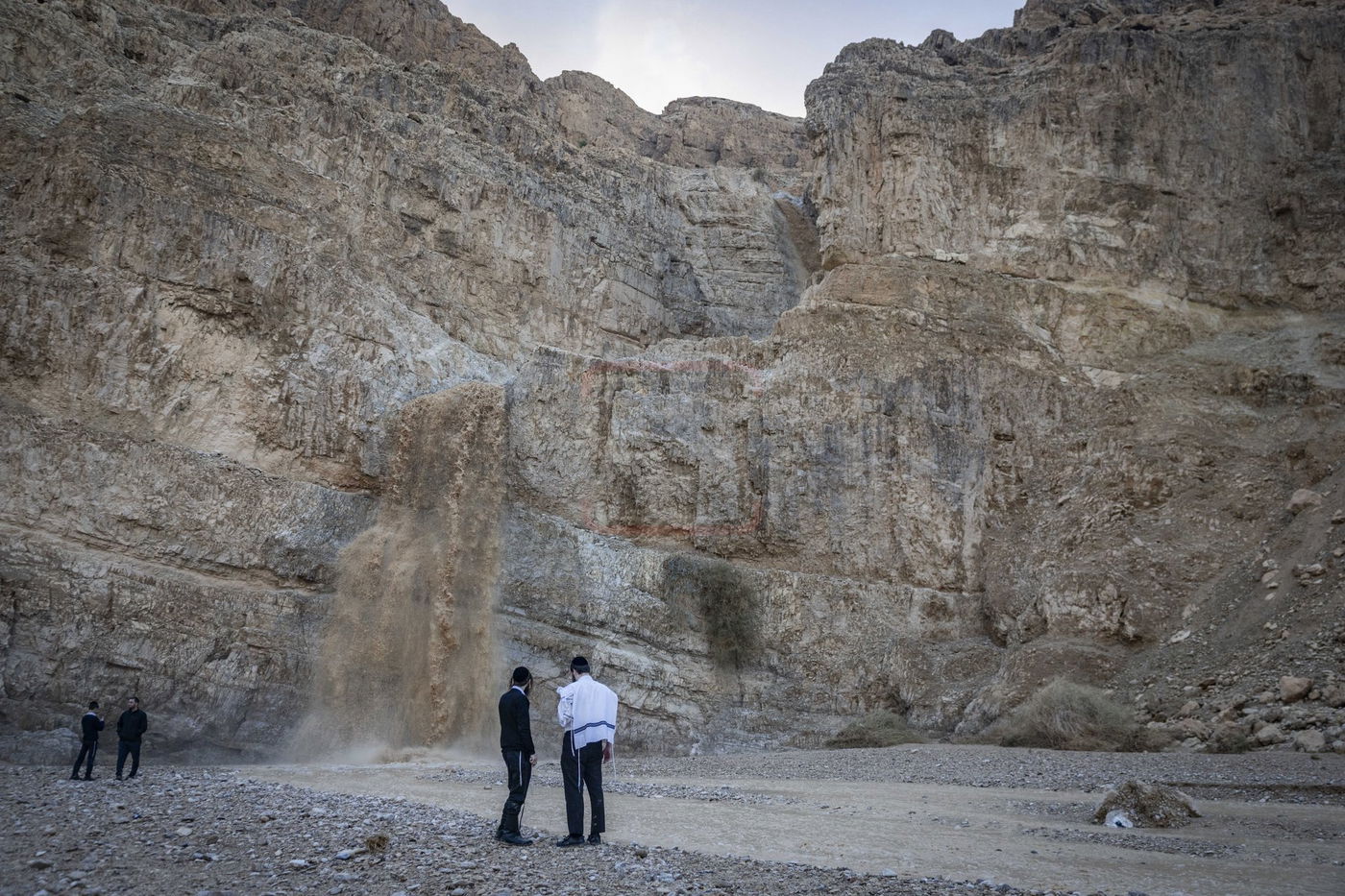 גל השיטפון הראשון בנחל קומראן