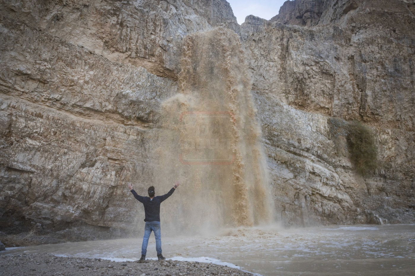 גל השיטפון הראשון בנחל קומראן