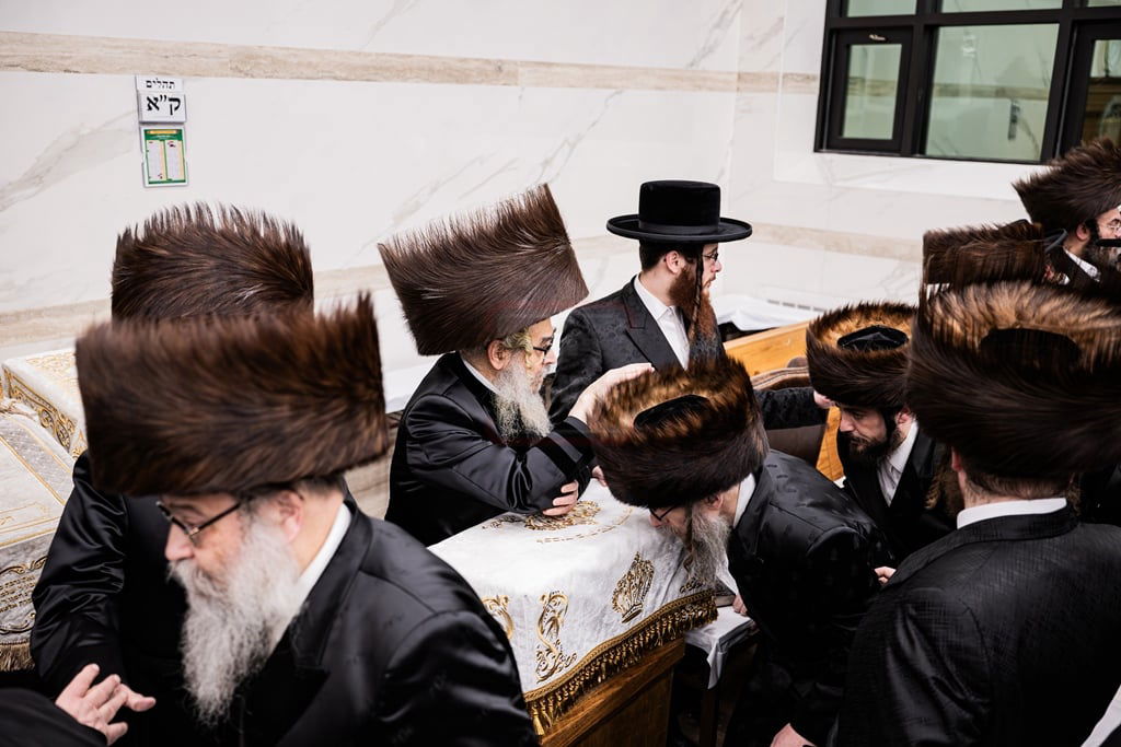 האדמו"ר מסאטמר בברכת הבנים