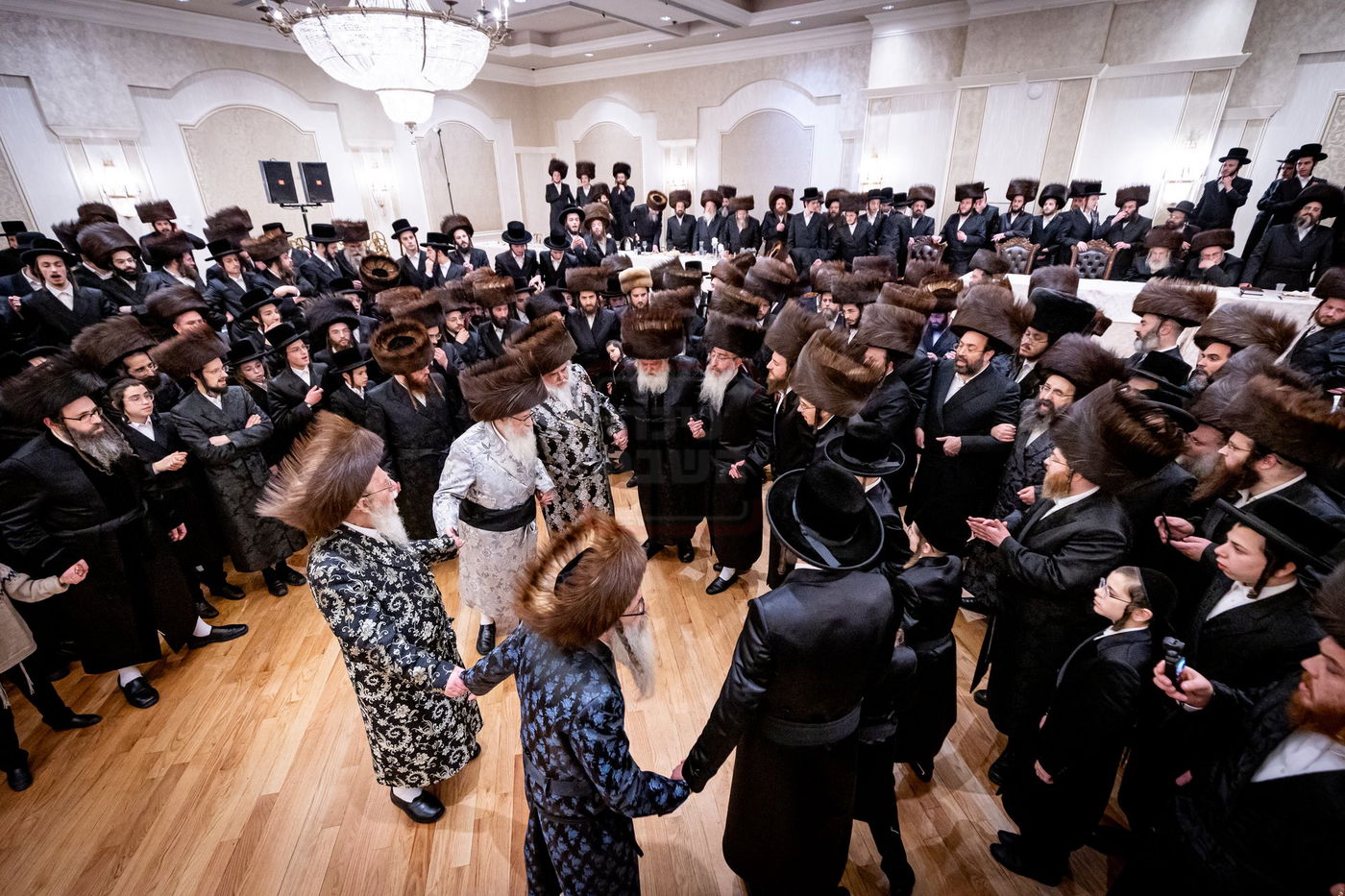 שמחת בית קרית צאנז ירושלים - אודווארי - קאסוב ויזניץ