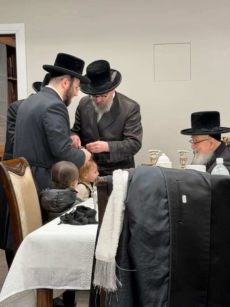 שמחת החלוקה לנין האדמו"ר מסקווירא