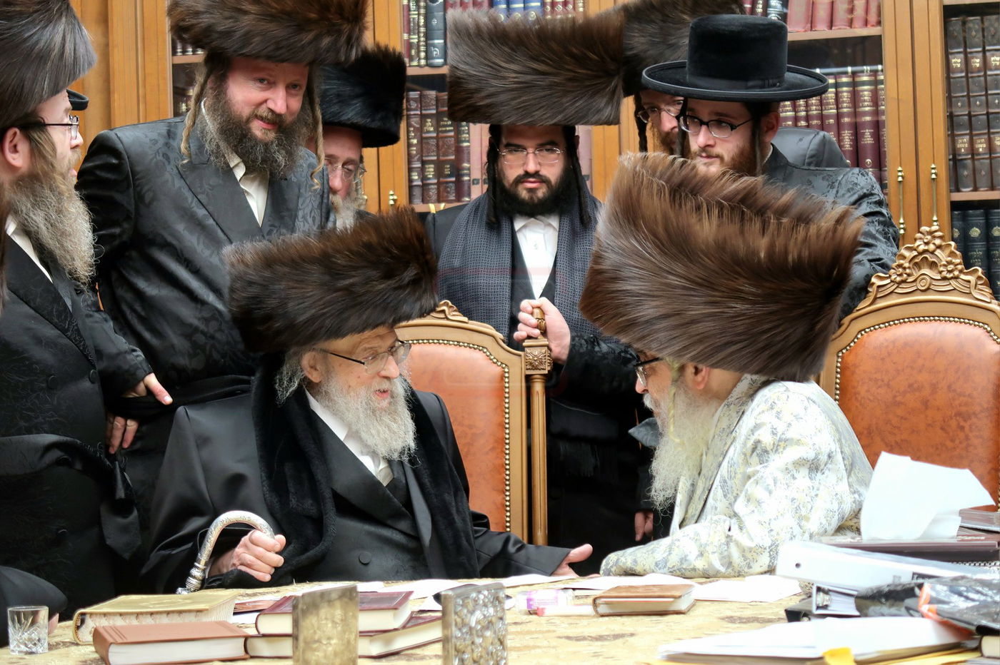 האדמו"ר מפינסק קרלין בביקור אצל האדמו"ר מסאטמר