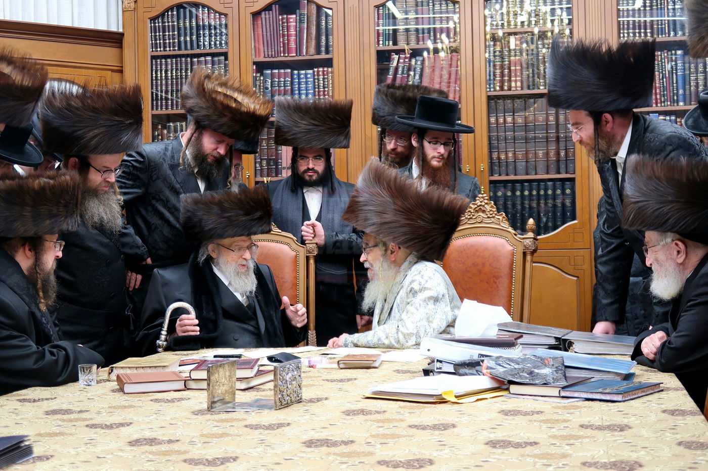 האדמו"ר מפינסק קרלין בביקור אצל האדמו"ר מסאטמר