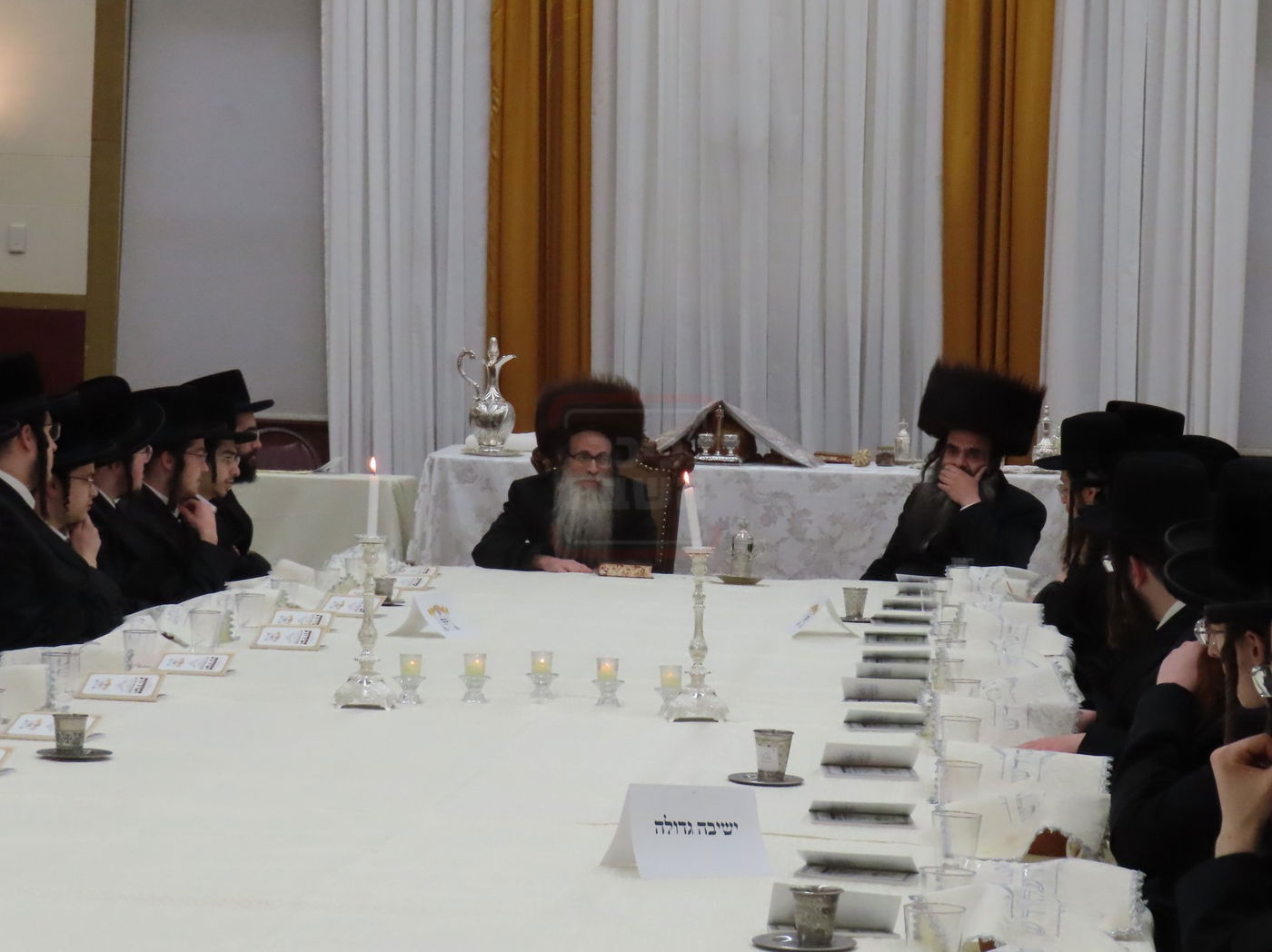 שבת התאחדות בצאנז זוועהיל