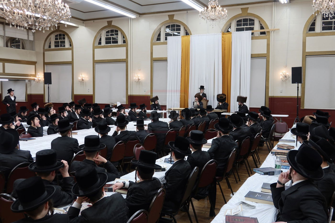 שבת התאחדות בצאנז זוועהיל