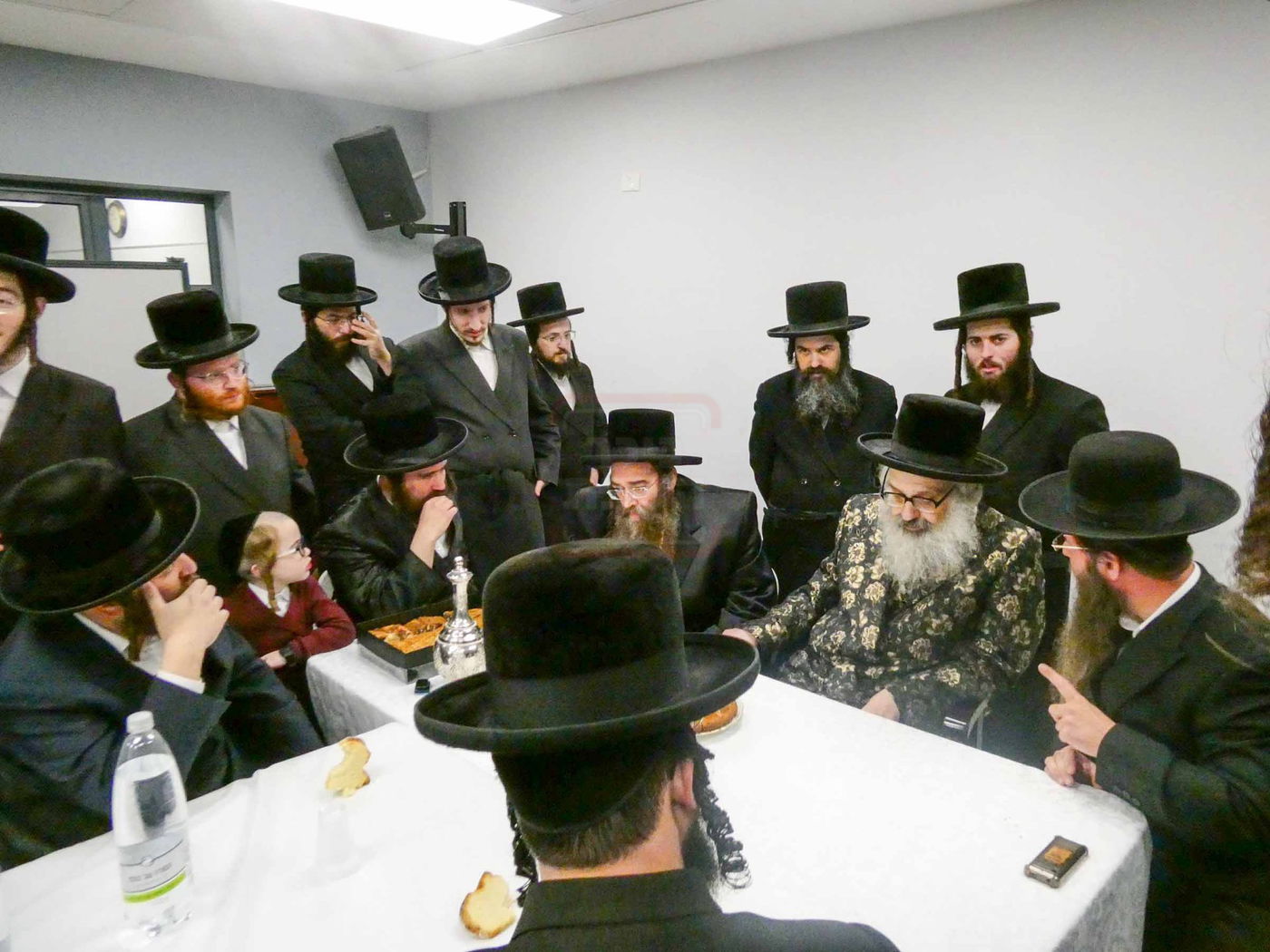 האדמו''ר מויז'ניץ בית שמש בביקור בעמנואל