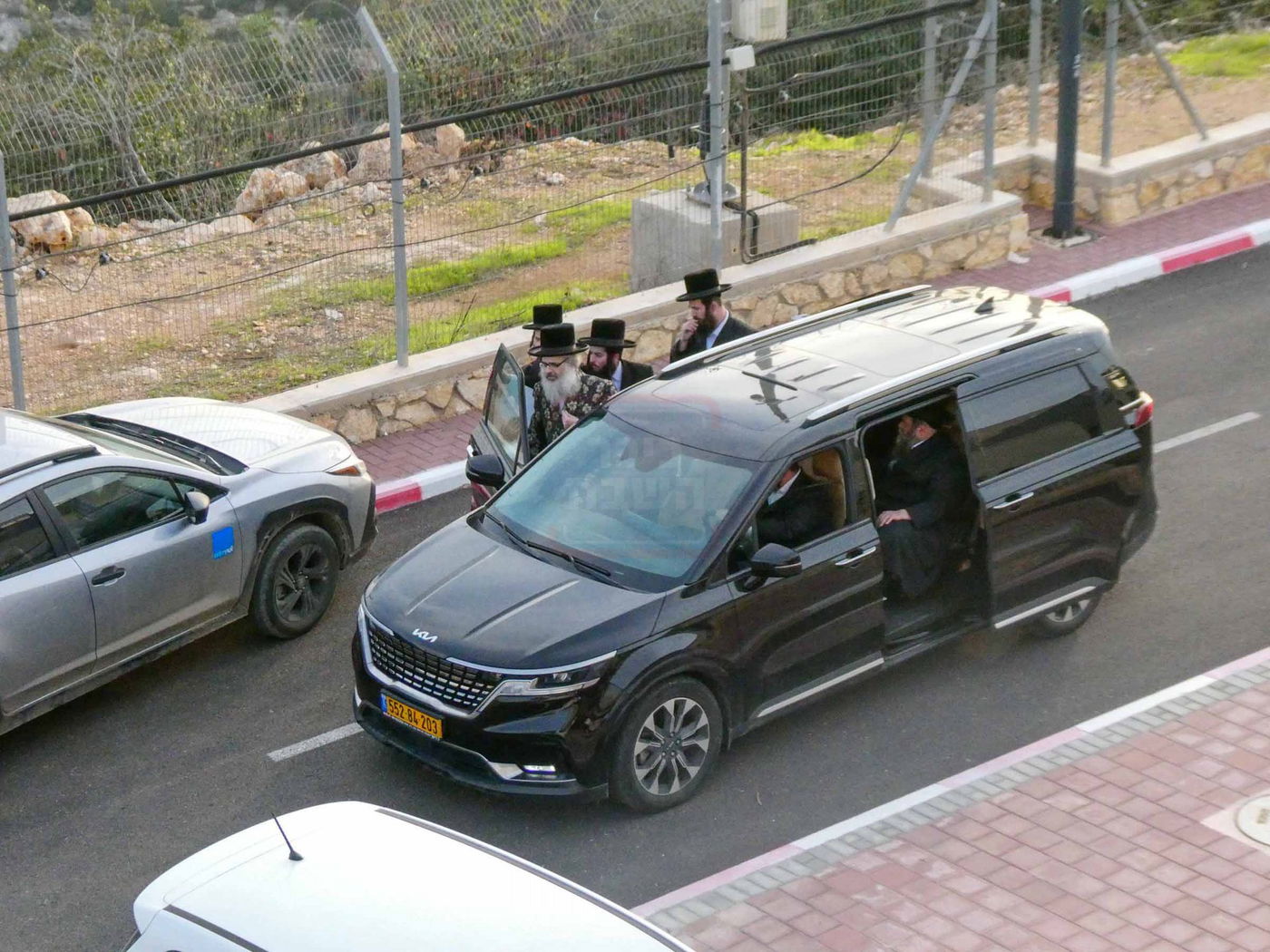 האדמו''ר מויז'ניץ בית שמש בביקור בעמנואל