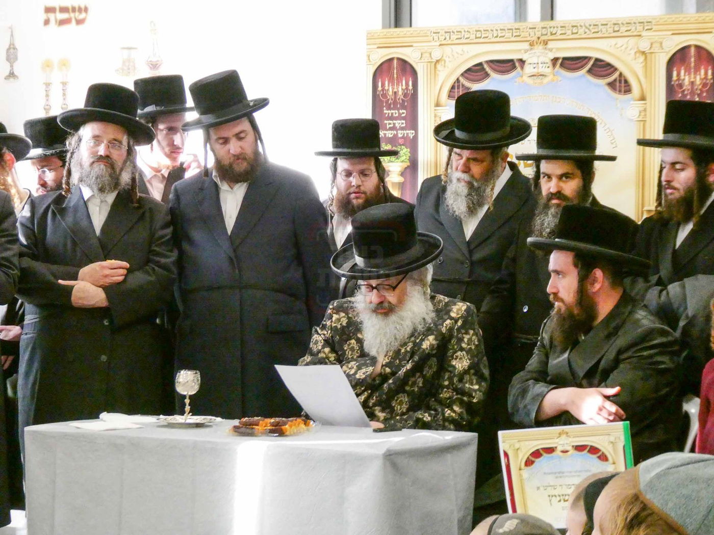 האדמו''ר מויז'ניץ בית שמש בביקור בעמנואל