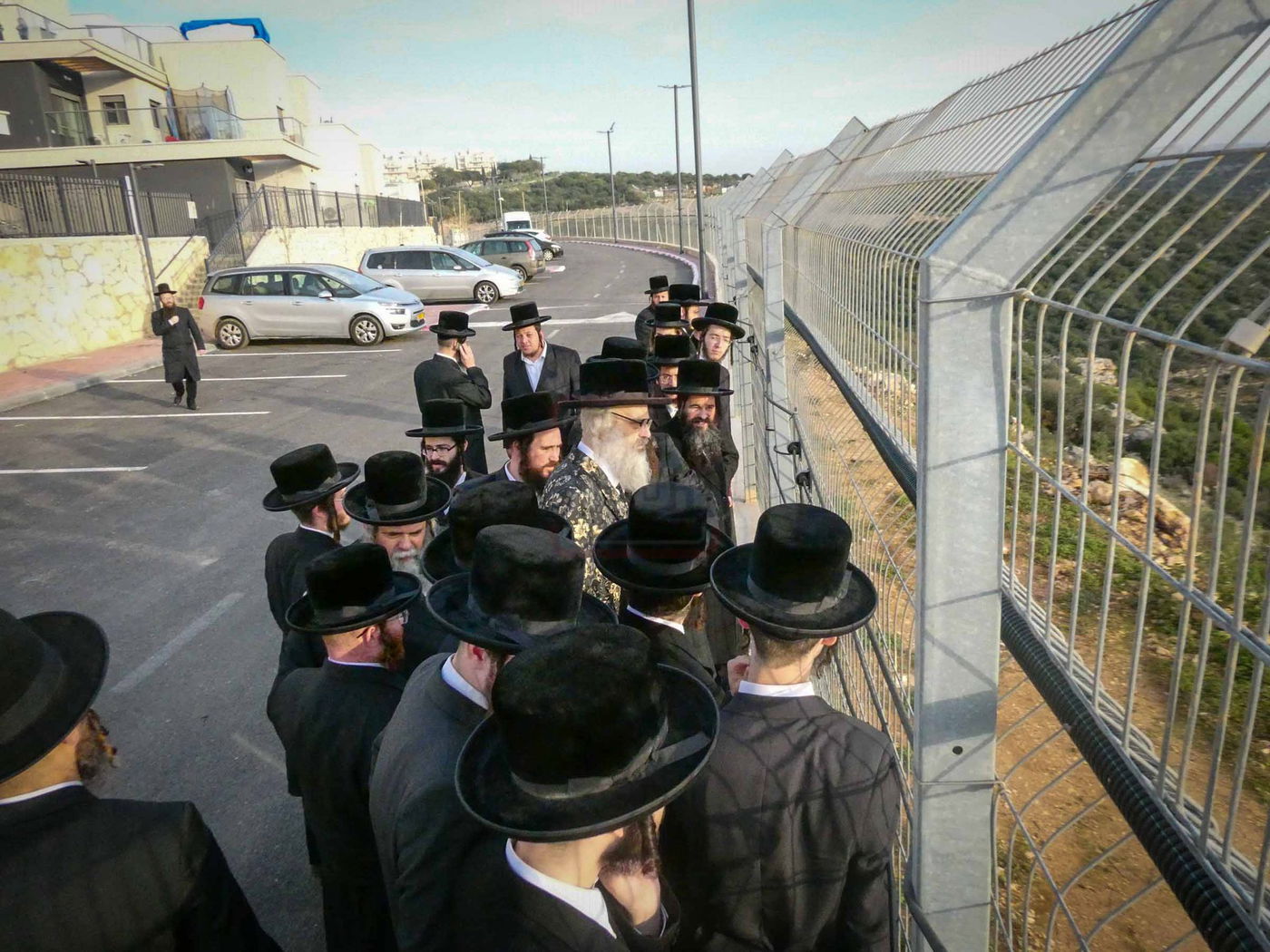 האדמו''ר מויז'ניץ בית שמש בביקור בעמנואל