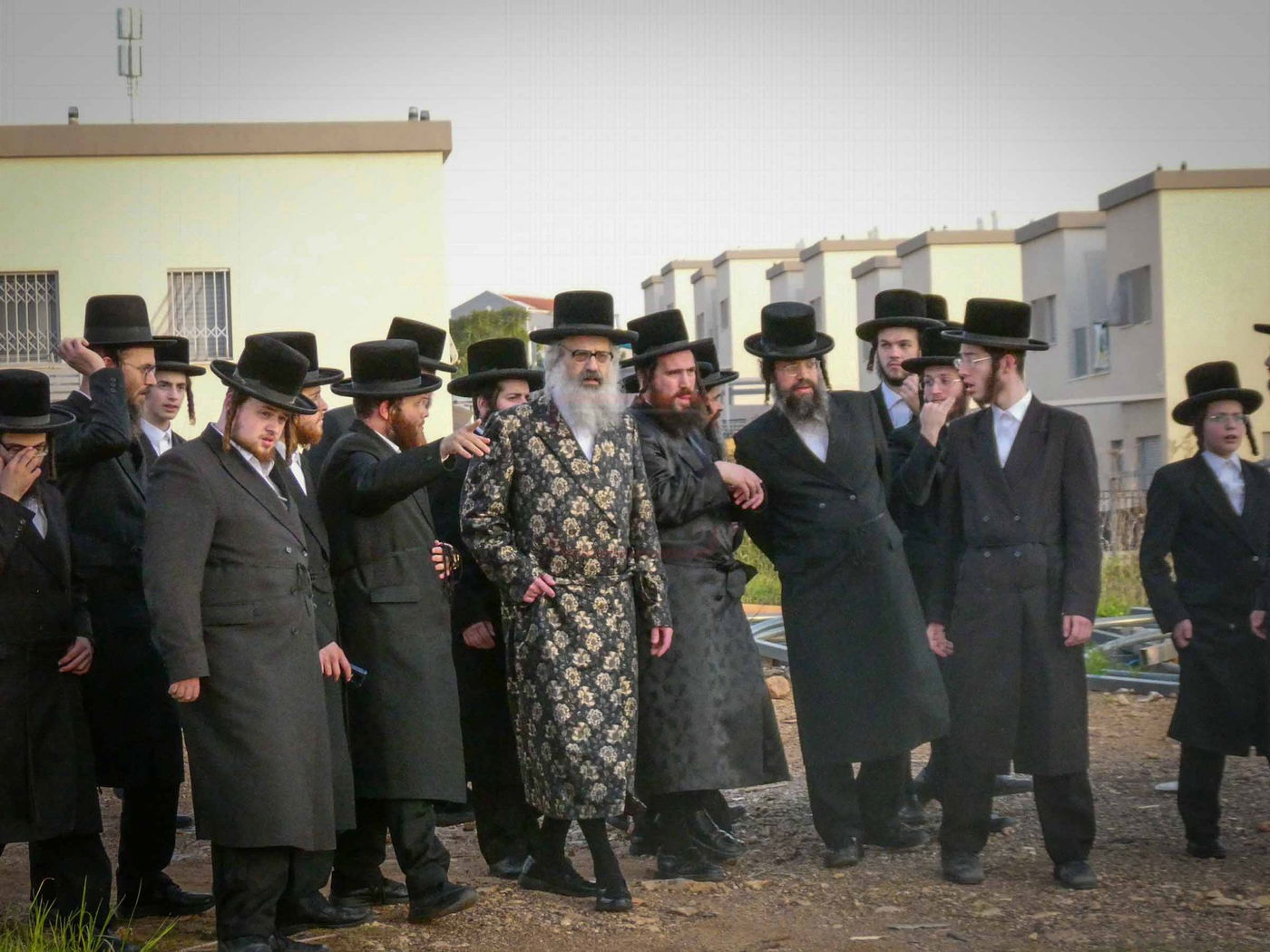 האדמו''ר מויז'ניץ בית שמש בביקור בעמנואל