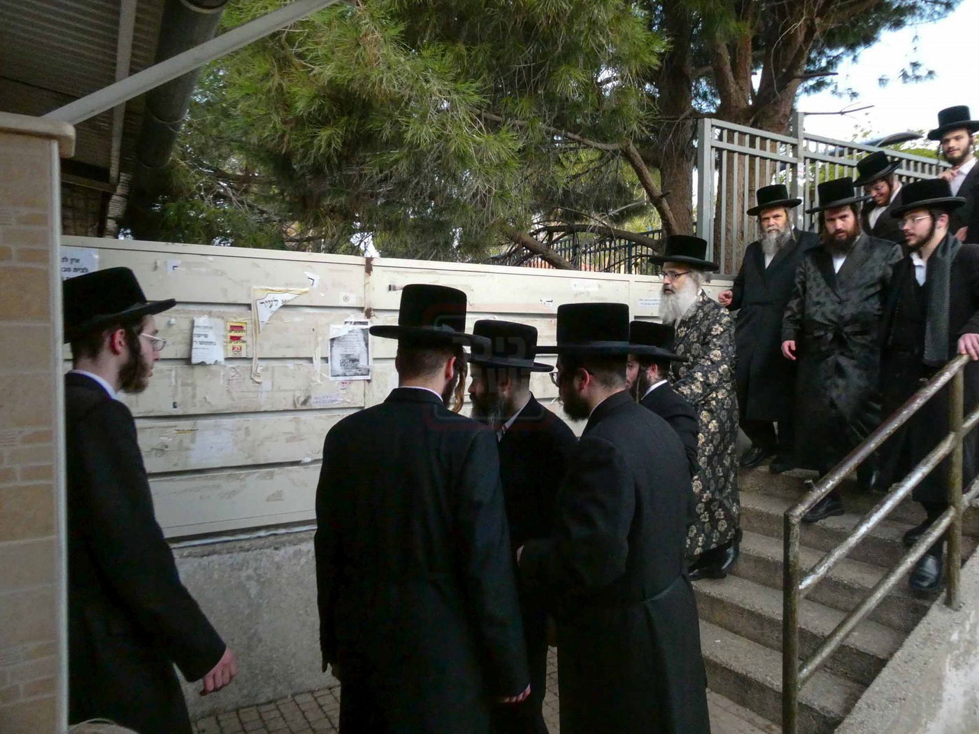 האדמו''ר מויז'ניץ בית שמש בביקור בעמנואל