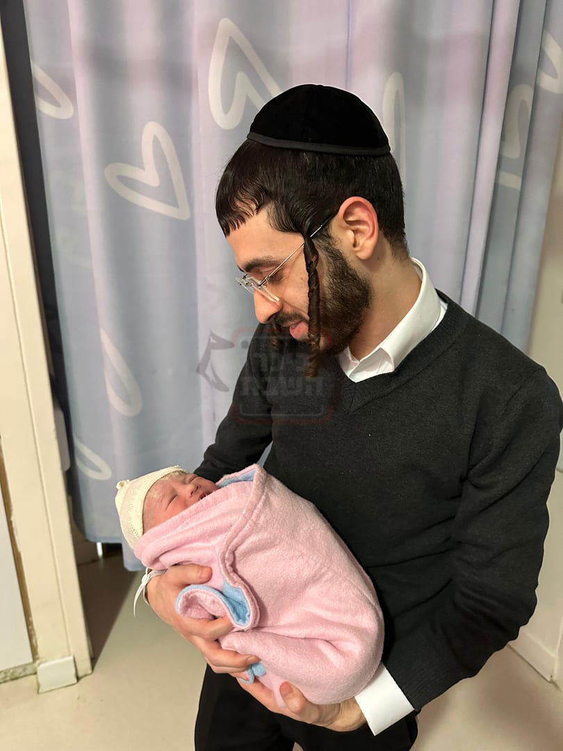 "קרב המרפקים" בעצרת | 'זופניק בכיכר' עם כל התמונות, הנייעס והחשיפות של השבוע