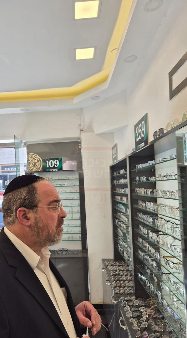 "קרב המרפקים" בעצרת | 'זופניק בכיכר' עם כל התמונות, הנייעס והחשיפות של השבוע