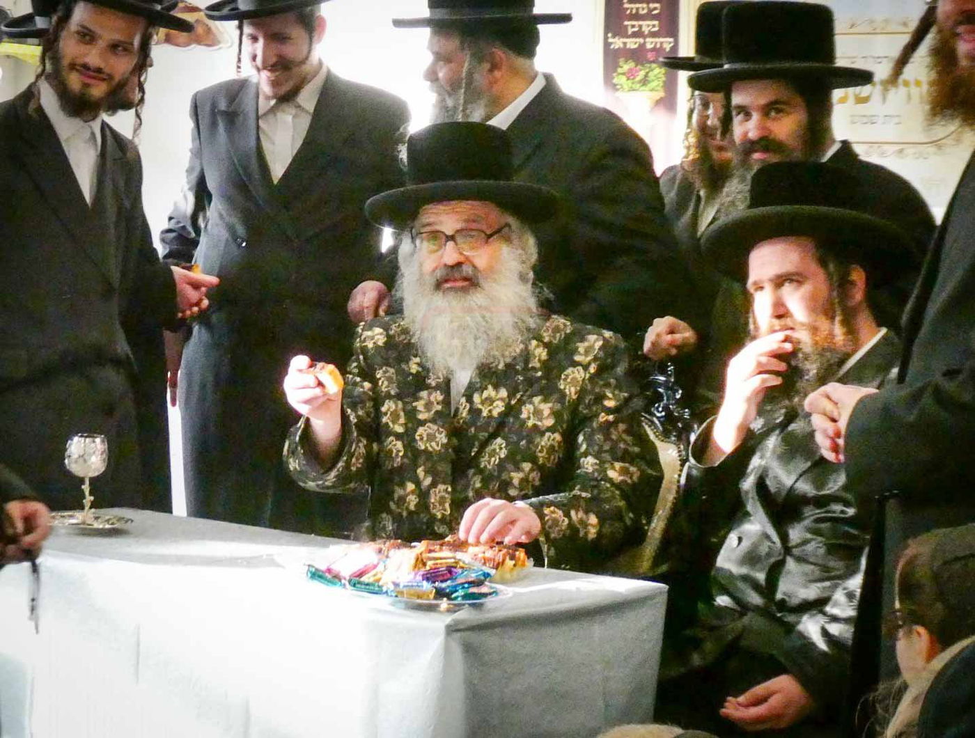 האדמו''ר מויז'ניץ בית שמש בביקור בעמנואל