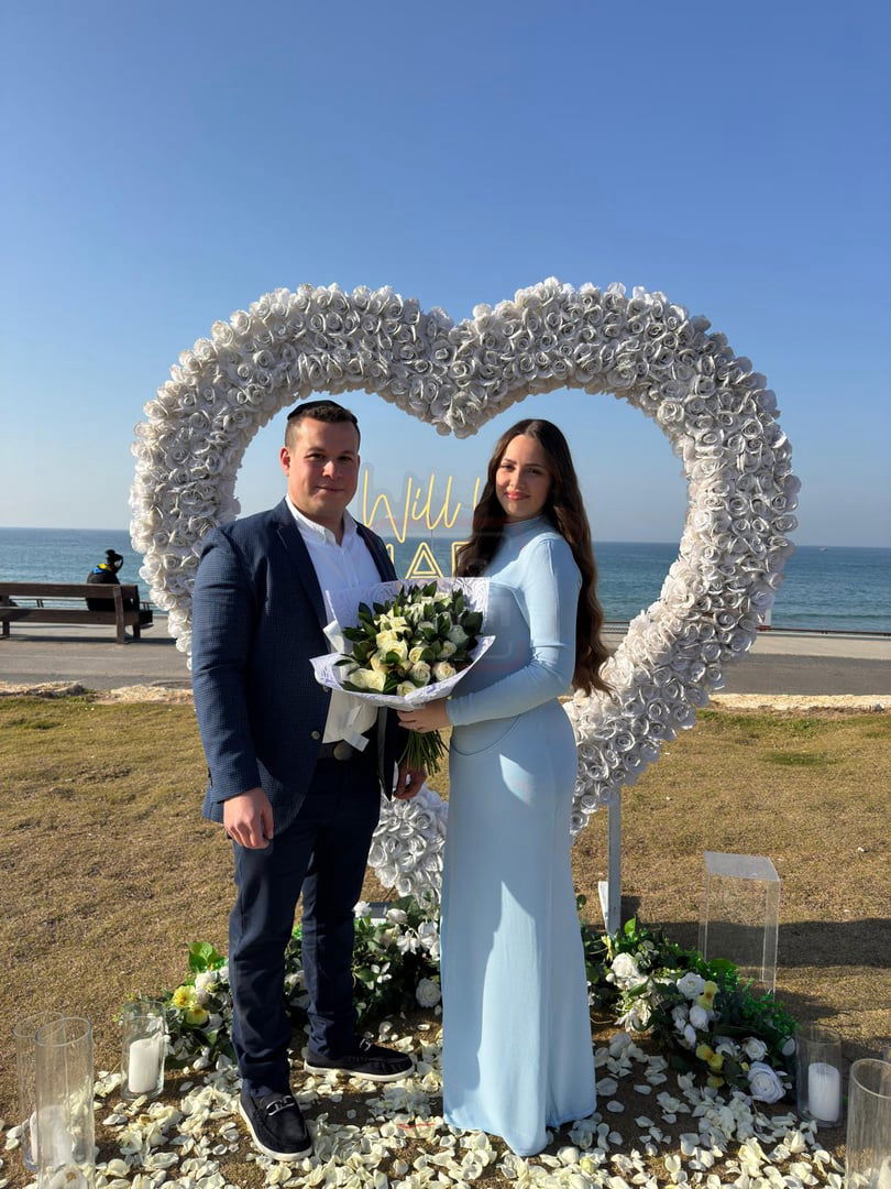 "קרב המרפקים" בעצרת | 'זופניק בכיכר' עם כל התמונות, הנייעס והחשיפות של השבוע