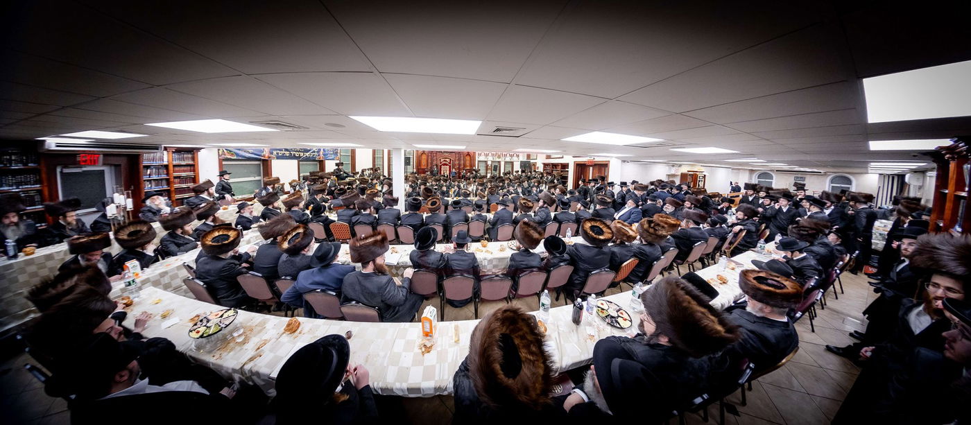 שמחת הש"ב בחצה"ק סאטמר - אלעסק