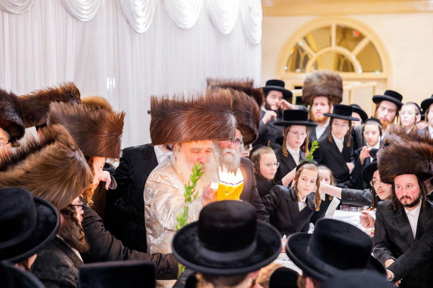 האדמו"ר מקראלי מוצ''ש בקרית יואל