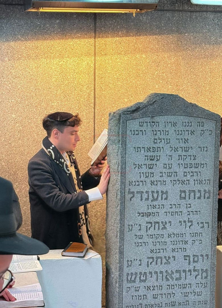 בכיר אמריקאי חסם עיתונאי חרדי | 'זופניק בכיכר' עם כל התמונות, הנייעס והחשיפות של השבוע