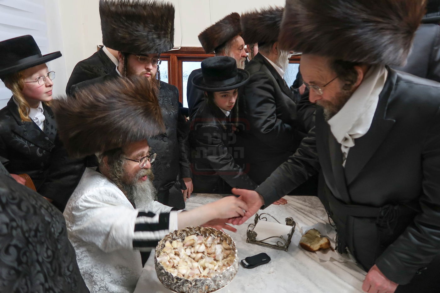 האדמו"ר מקרעטשניף סיגעט בביקור בלונדון