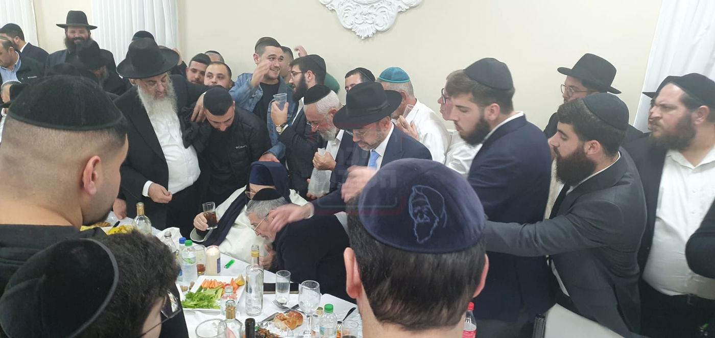 בכיר אמריקאי חסם עיתונאי חרדי | 'זופניק בכיכר' עם כל התמונות, הנייעס והחשיפות של השבוע