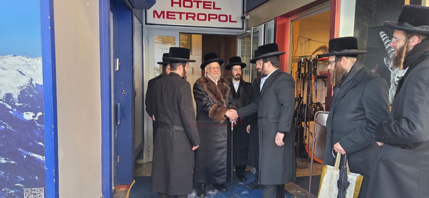 האדמו"ר מסערט ויז'ניץ בנאות דשא בשווייץ