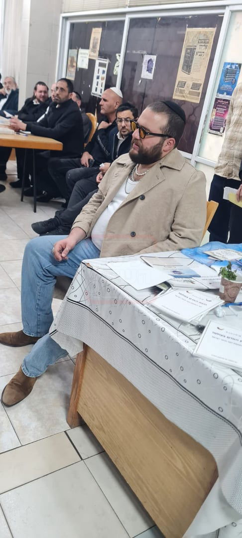 בכיר אמריקאי חסם עיתונאי חרדי | 'זופניק בכיכר' עם כל התמונות, הנייעס והחשיפות של השבוע