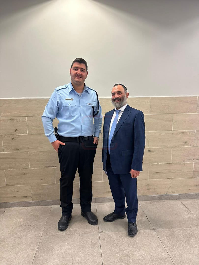 בכיר אמריקאי חסם עיתונאי חרדי | 'זופניק בכיכר' עם כל התמונות, הנייעס והחשיפות של השבוע