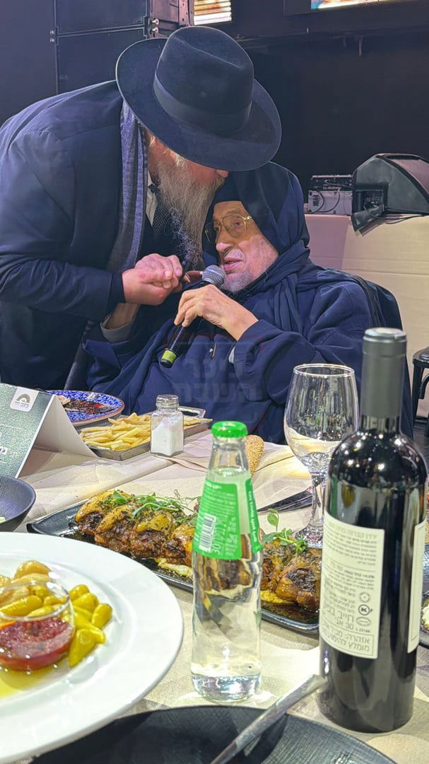 בכיר אמריקאי חסם עיתונאי חרדי | 'זופניק בכיכר' עם כל התמונות, הנייעס והחשיפות של השבוע