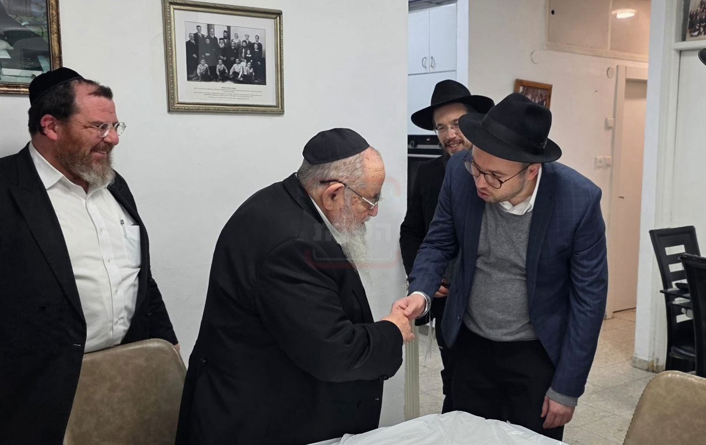 בכיר אמריקאי חסם עיתונאי חרדי | 'זופניק בכיכר' עם כל התמונות, הנייעס והחשיפות של השבוע