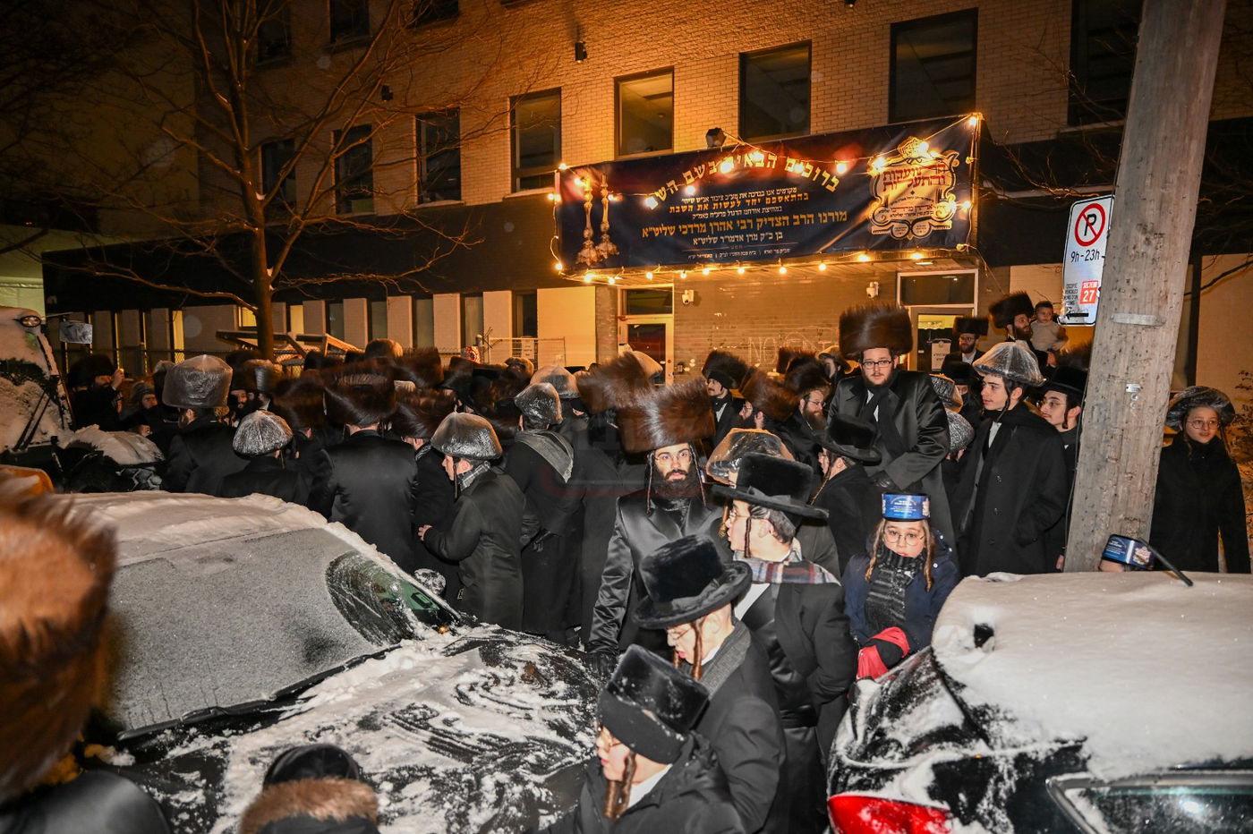 הרה"צ רבי אהרן מרדכי רוקח, מוצאי שב"ק במונטריאול