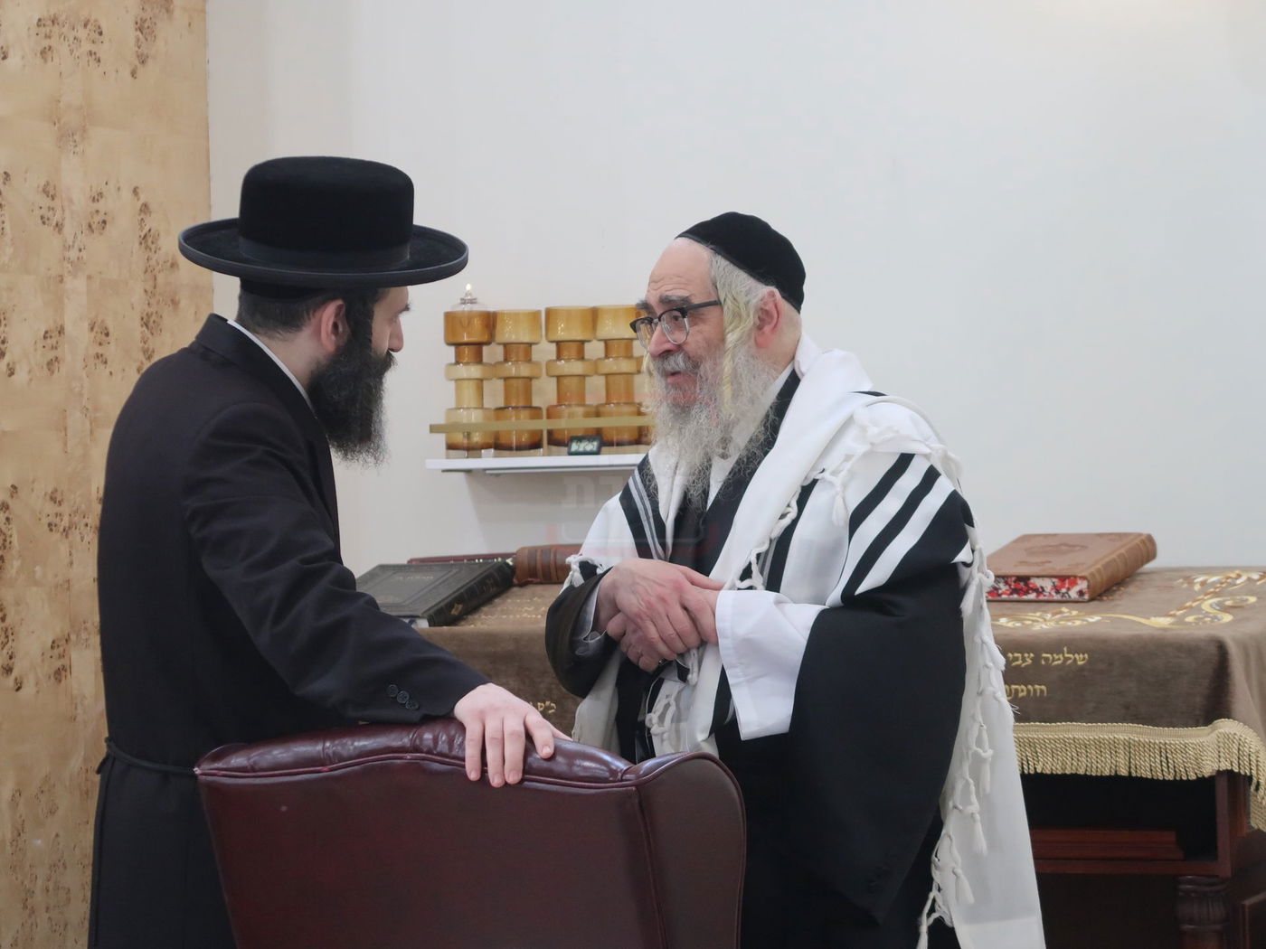 האדמו"ר מסאטמר במנוחה בפאלם ספרינגס 