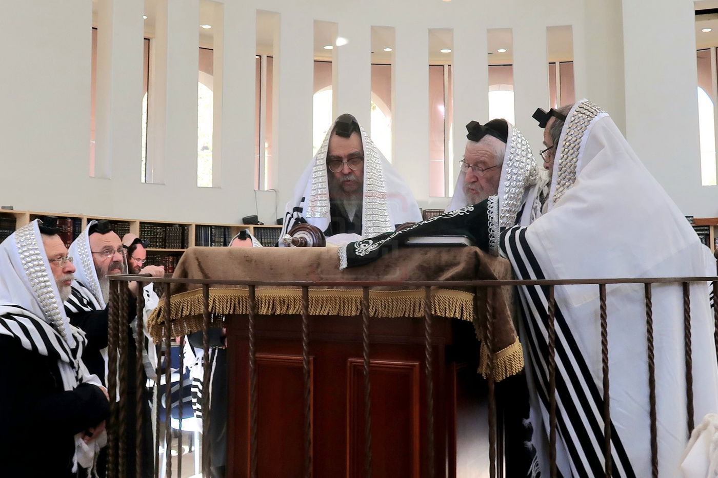 האדמו"ר מסאטמר במנוחה בפאלם ספרינגס 