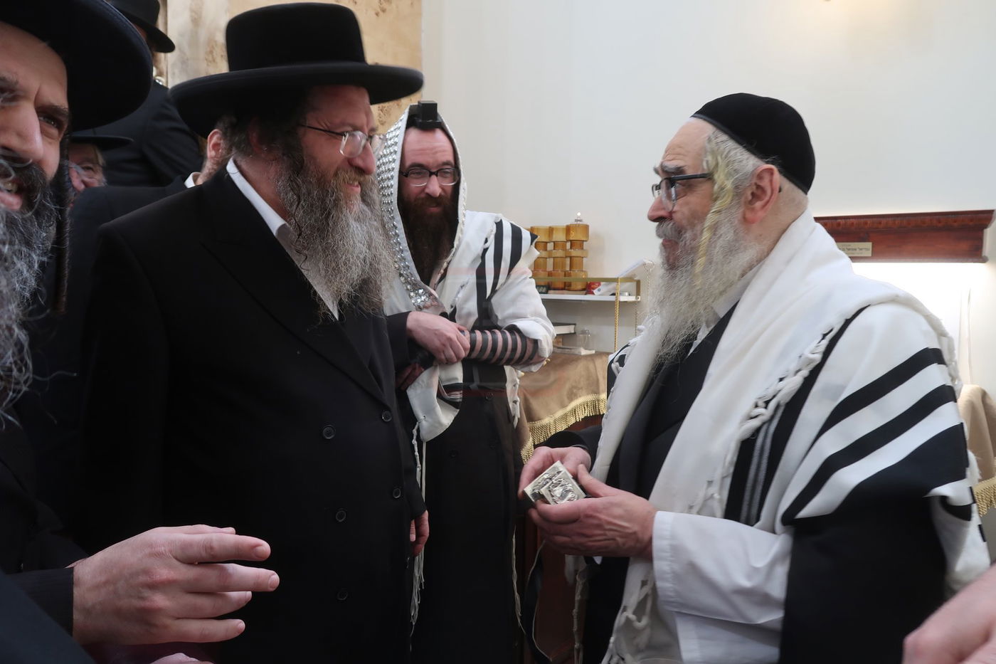 האדמו"ר מסאטמר במנוחה בפאלם ספרינגס 