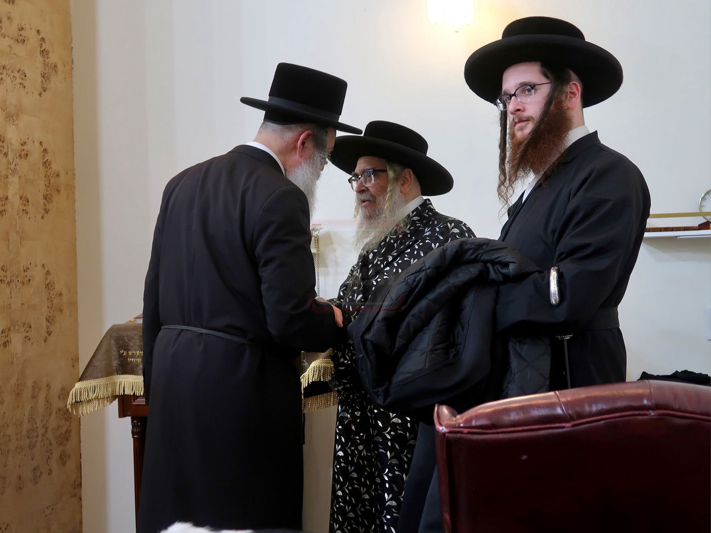 האדמו"ר מסאטמר במנוחה בפאלם ספרינגס 