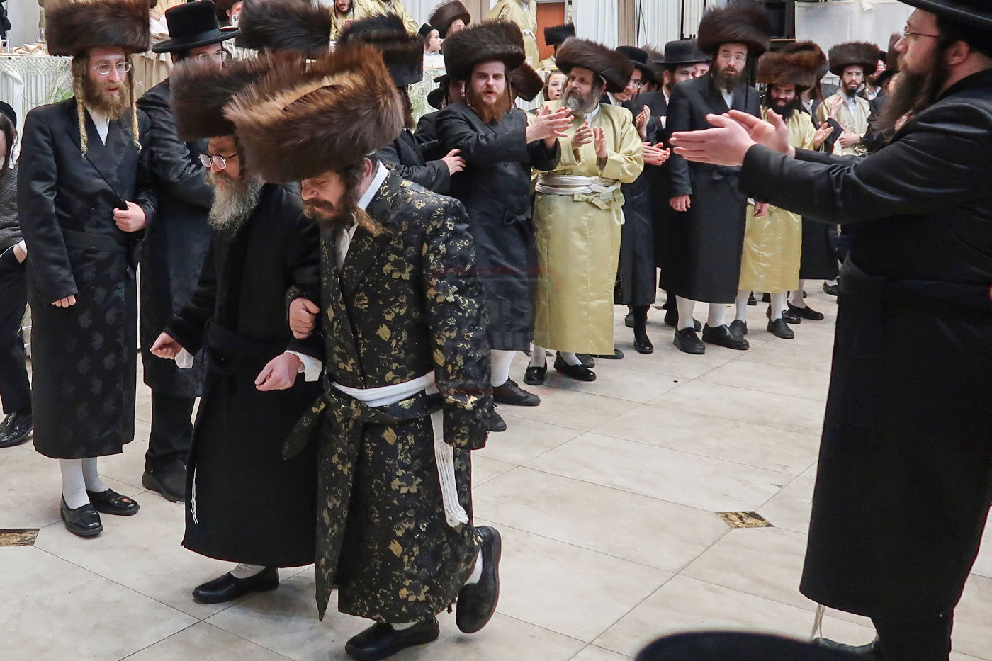 שמחת בית תולדות אברהם יצחק - קרעטשניף סיגעט - הורדנקא