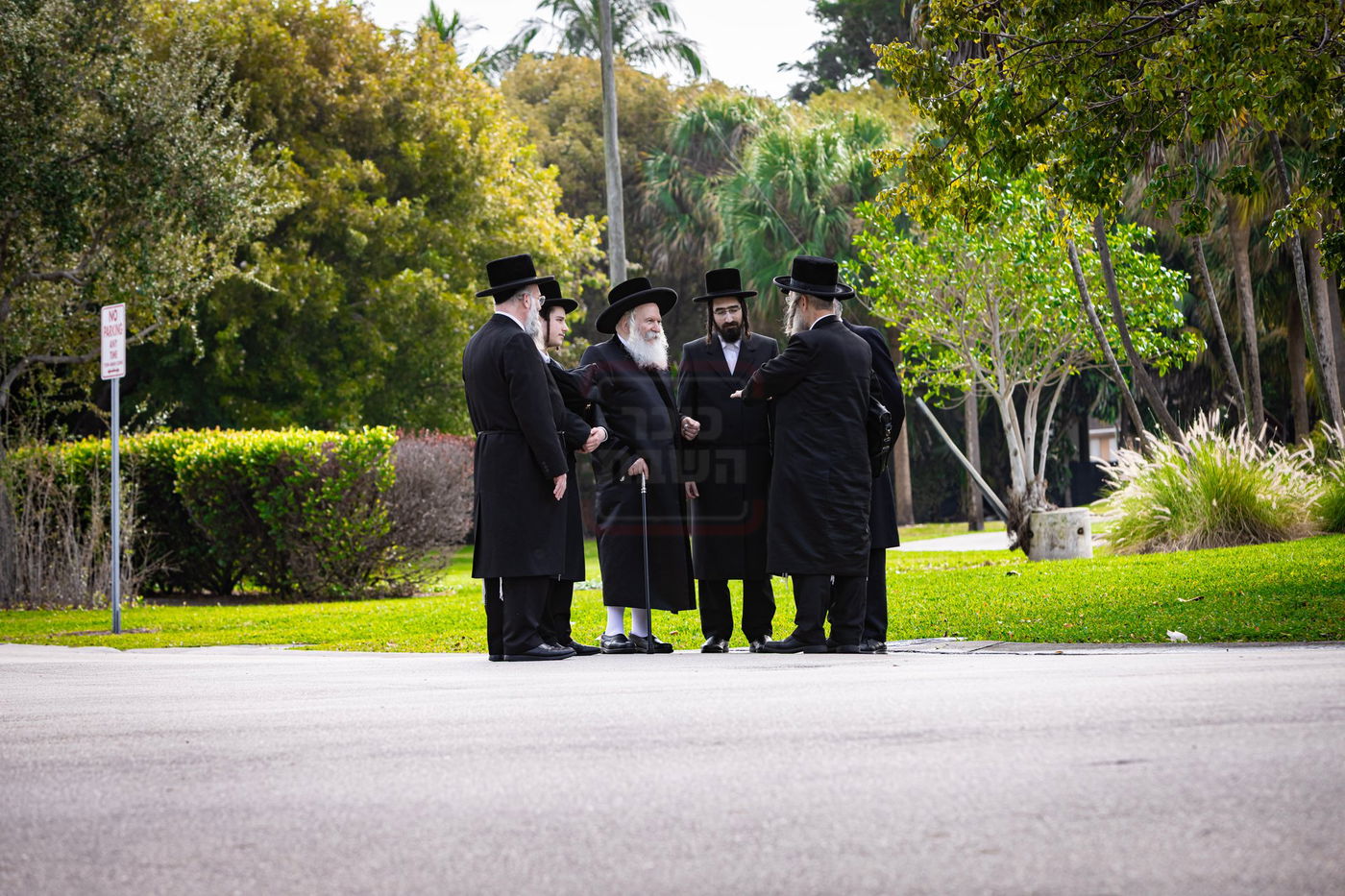 האדמו"ר מבאבוב במנוחה בפלורידה