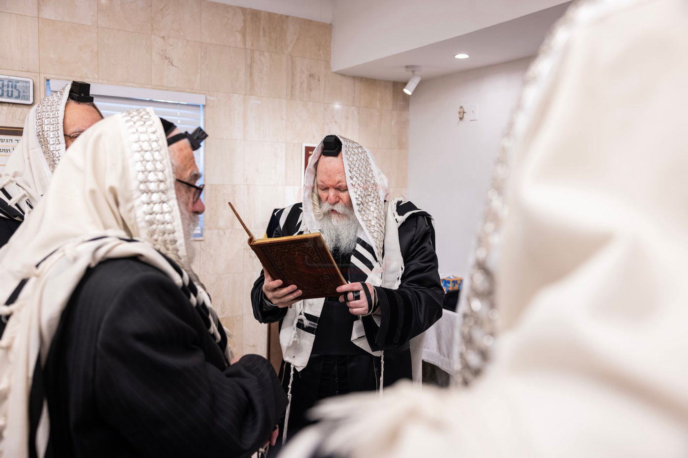 האדמו"ר מבאבוב במנוחה בפלורידה